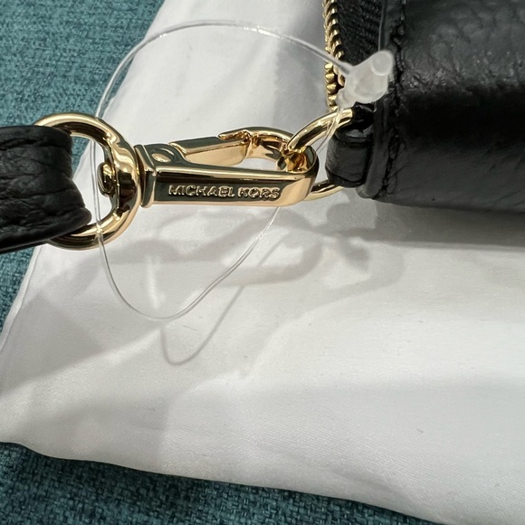 MK Wallet - Picture 4 of 6